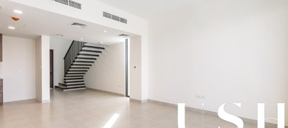 4 chambres Maison de ville à Town Square, UAE No. 98175 7