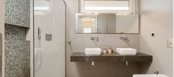 4 bedrooms House in Palmela, Portugal No. 17386 27