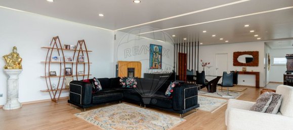 4 bedrooms House in Palmela, Portugal No. 17386 10