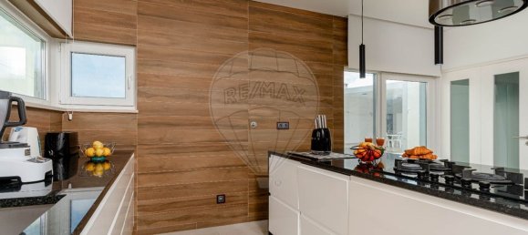 4 bedrooms House in Palmela, Portugal No. 17386 33