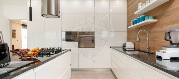 4 bedrooms House in Palmela, Portugal No. 17386 18