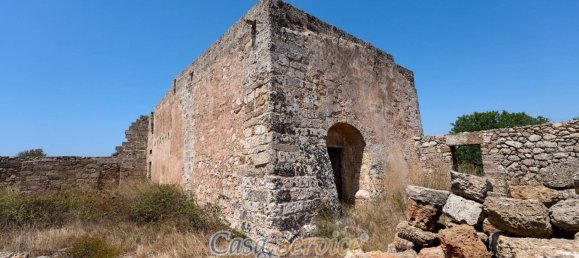 9 bedrooms House in Ugento, Italy No. 86712 12