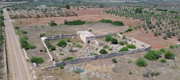 9 bedrooms House in Ugento, Italy No. 86712 2