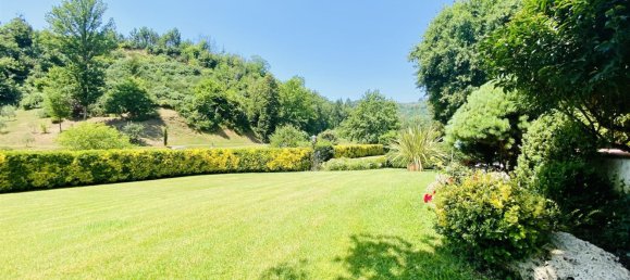 10-salle Villa à Camaiore, Italy No. 93037 20