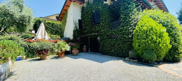 10-salle Villa à Camaiore, Italy No. 93037 16