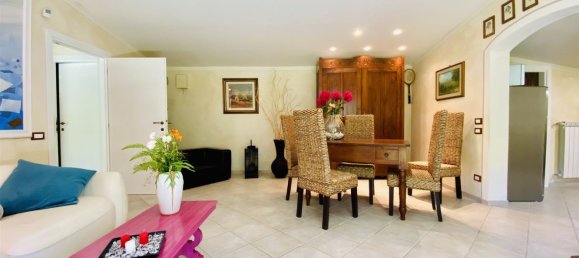 10-salle Villa à Camaiore, Italy No. 93037 29