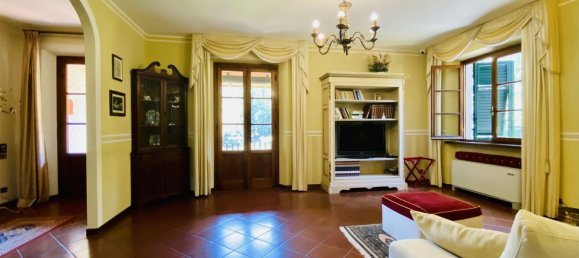 10-salle Villa à Camaiore, Italy No. 93037 47