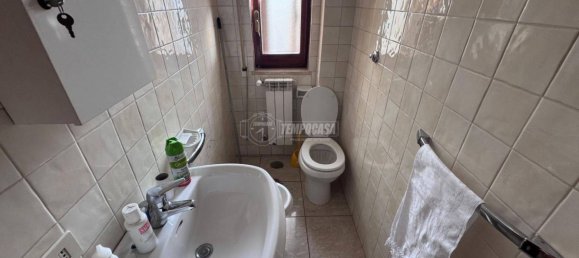 4 bedrooms Apartment in Naples, Italy No. 24313 23