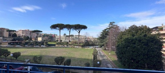 4 bedrooms Apartment in Naples, Italy No. 24313 30