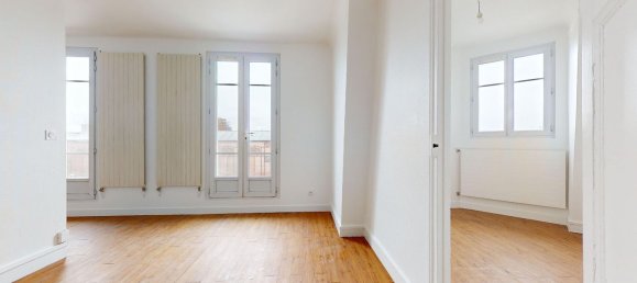 1 bedroom Apartment in Clichy, France No. 176709 3