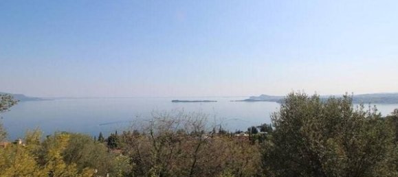 Terreno en Gardone Riviera, Italy No. 138680 5