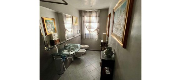 4 bedrooms Apartment in Palermo, Italy No. 331872 21