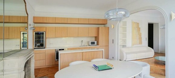 2 bedrooms Apartment in Paris, France No. 173171 5