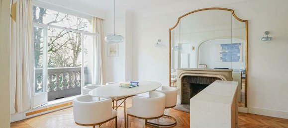 2 bedrooms Apartment in Paris, France No. 173171 2