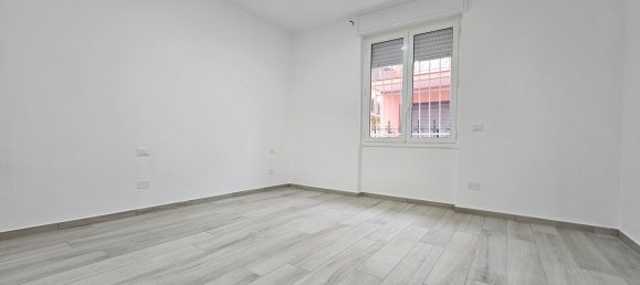 3 rooms Apartment in Borghetto Santo Spirito, Italy No. 193165 3