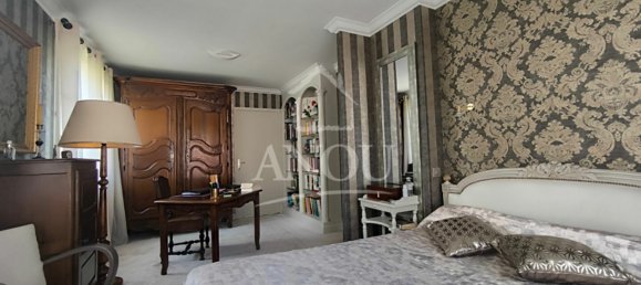 5 bedrooms House in Saint-Eman, France No. 245729 8