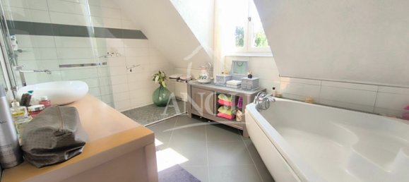 5 bedrooms House in Saint-Eman, France No. 245729 11