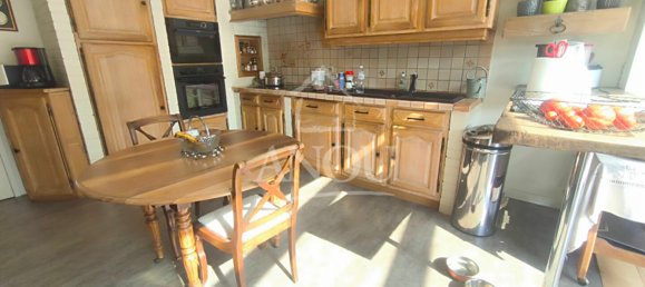 5 bedrooms House in Saint-Eman, France No. 245729 6