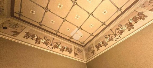 4 bedrooms House in Torremaggiore, Italy No. 31765 10