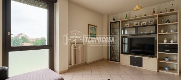 4-salle Appartement à Lodi, Italy No. 258003 4
