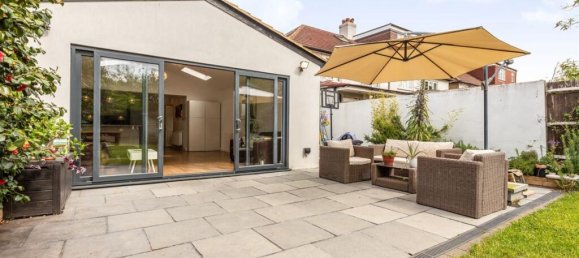 3 bedrooms House in Surbiton, United Kingdom No. 10209 9