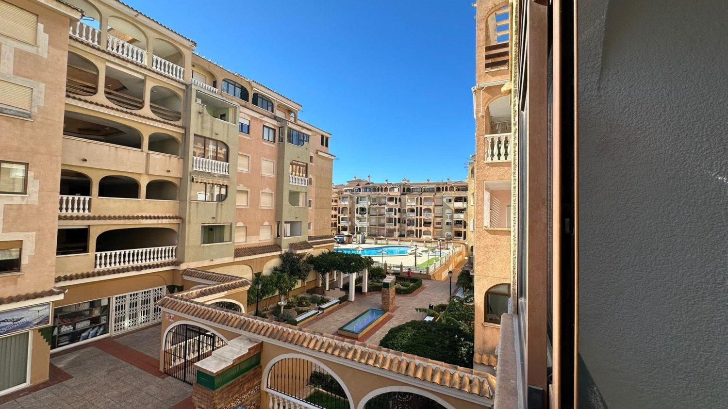 Apartamento T3 em Torrevieja, Espanha N.º 369954