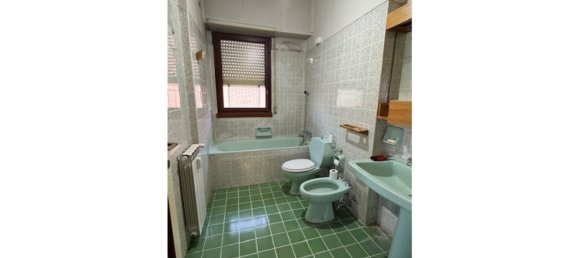 5 rooms Apartment in Rome, Italy No. 10571 30