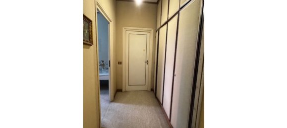 5 rooms Apartment in Rome, Italy No. 10571 33
