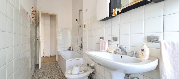 6 rooms Apartment in Pietrasanta, Italy No. 218225 8