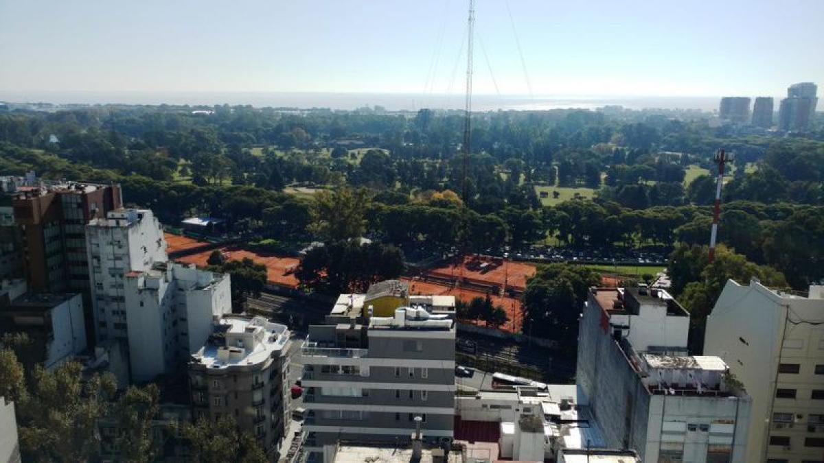 Apartamento de 4 dormitorios en Buenos Aires, Argentina No. 71752