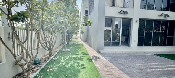 Вилла с 4 спальнями в Дубай Хилс Эстейт, ОАЭ № 114772 10