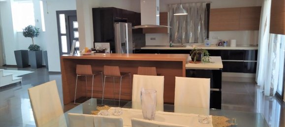 6 bedrooms Commercial property in Thermi, Greece No. 3997 9