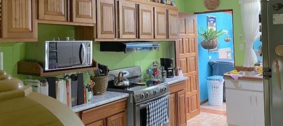 4 dormitorios сasa en venta en Curridabat, San José, Costa Rica № 581 2