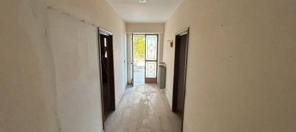 4 bedrooms House in Magliano Alpi, Italy No. 371795 4