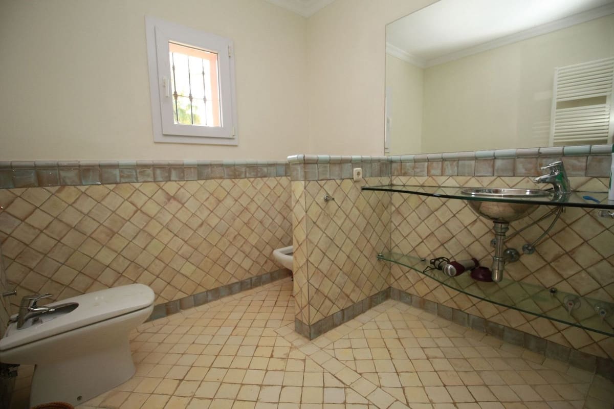 4 bedrooms House in Cadiz, Spain No. 266568