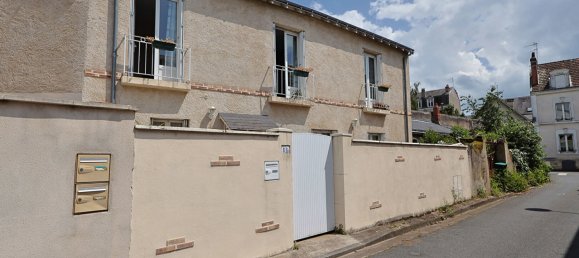 Casa de 3 dormitorios en Tours, France No. 62789 3