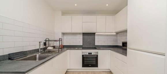 1 bedroom Apartment in Canary Wharf, United Kingdom No. 5639 5