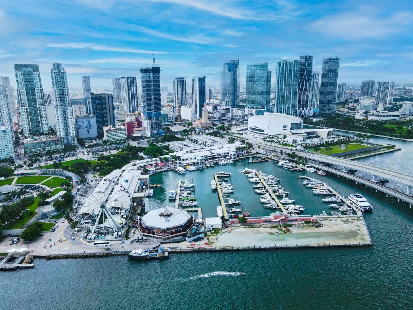 Propriedade comercial T3 em Miami, EUA N.º 613347
