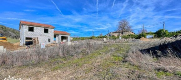 Terrain à Pomeys, France 735m² No. 198149 7