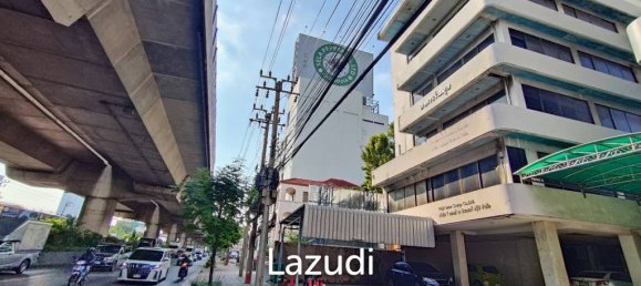 1050m² Commercial property in Suan Luang, Thailand No. 25502 2