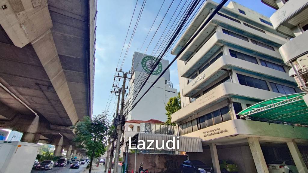 1050m² Commercial property in Suan Luang, Thailand No. 25502