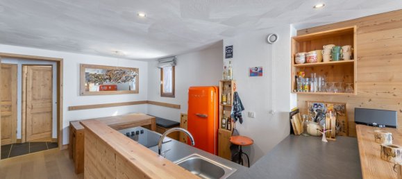 2 bedrooms Apartment in Les Belleville, France No. 1242 4