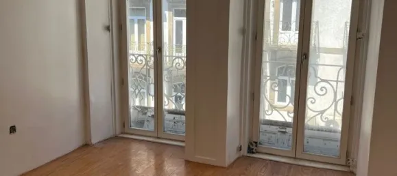 240m² Building in Porto, Portugal No. 133763 6