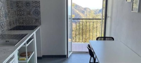 3 rooms Apartment in Vernazza, Italy No. 39367 4