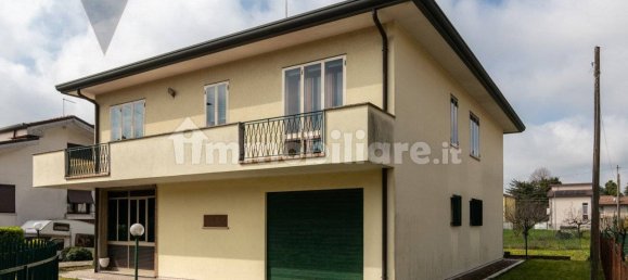 4 Schlafzimmer Villa in Ponte San Nicolò, Italy, Nr. 60151 10