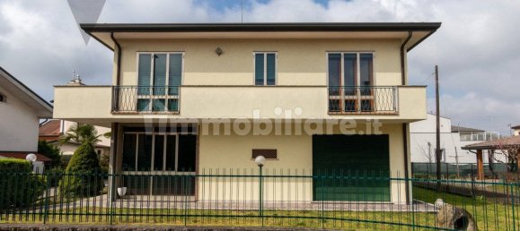 4 Schlafzimmer Villa in Ponte San Nicolò, Italy, Nr. 60151 9