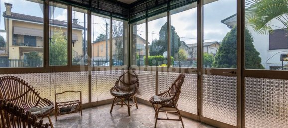 4 Schlafzimmer Villa in Ponte San Nicolò, Italy, Nr. 60151 19