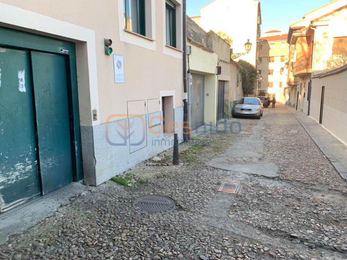 39m² Garage in Segovia, Spain No. 128839