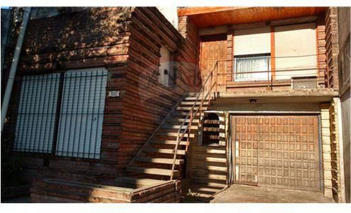 4 bedrooms House in General San Martin, Argentina No. 63758