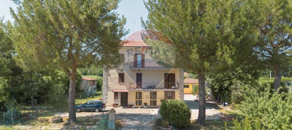 4-Zimmer Wohnung in Jesi, Italy, Nr. 8070 8